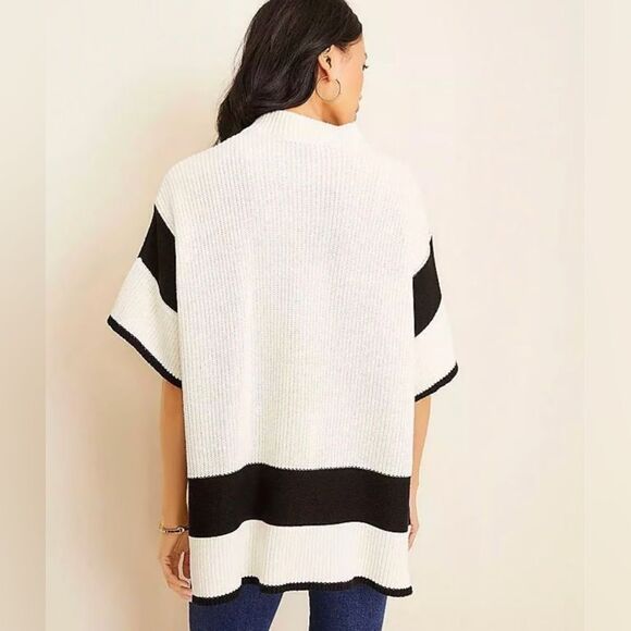 Ann Taylor black and white mock neck color block sweater size XS/S - Picture 2 of 8